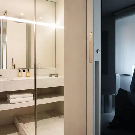 Hotel Scenario
